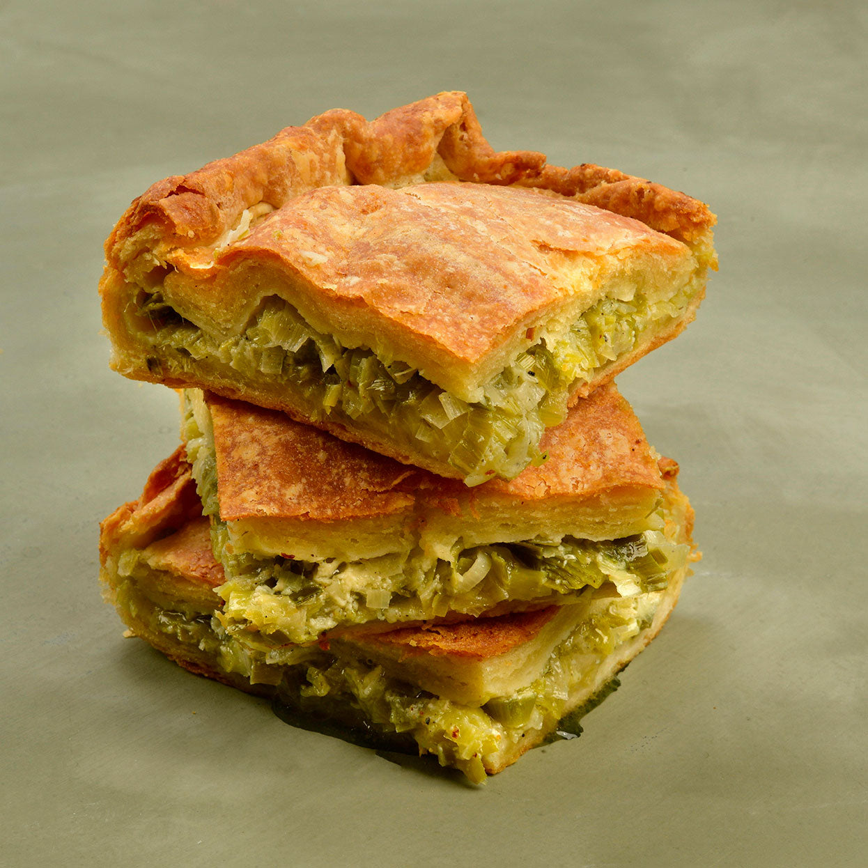 Pırasalı Alt Üst Börek