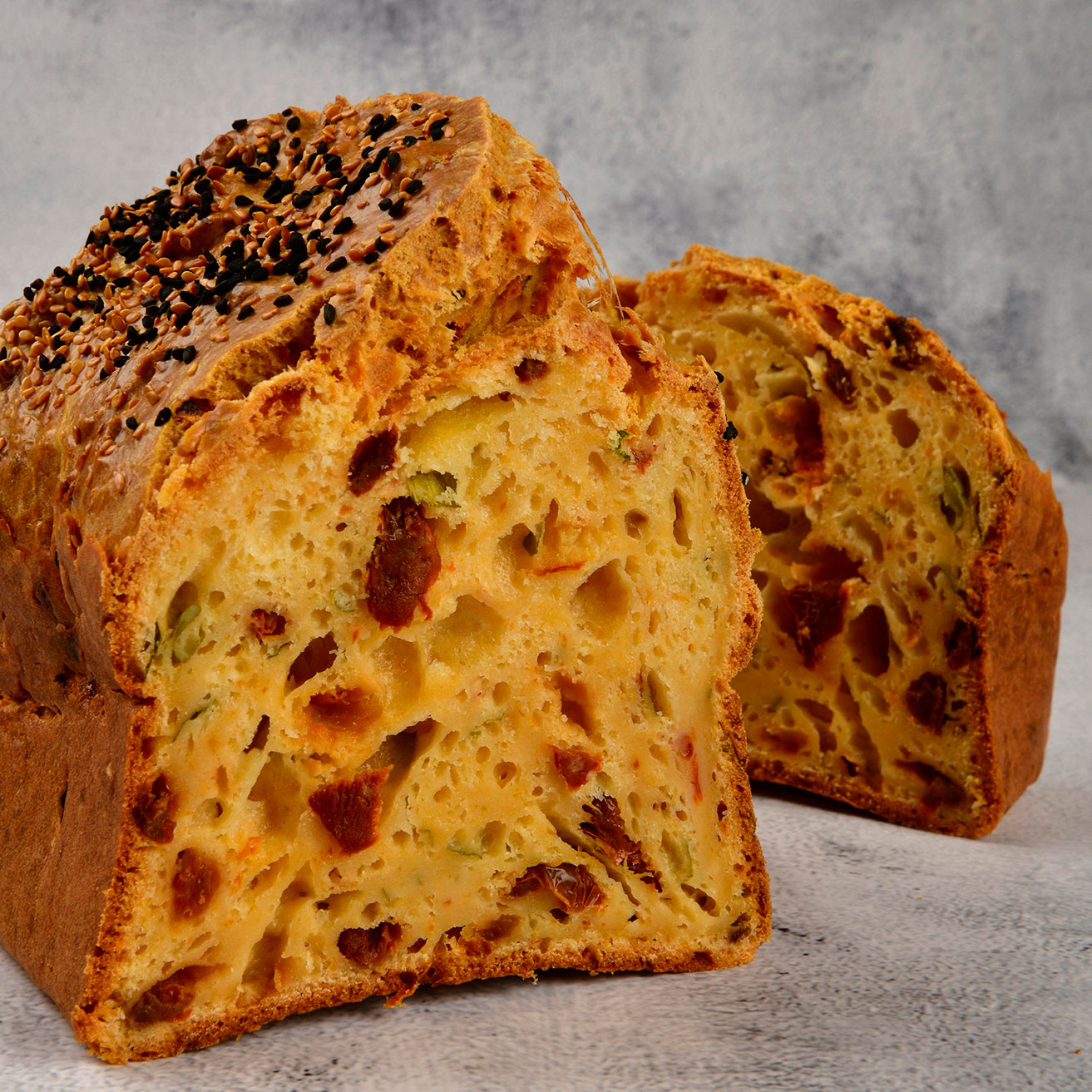 Kuru Domatesli & Fesleğenli Kek